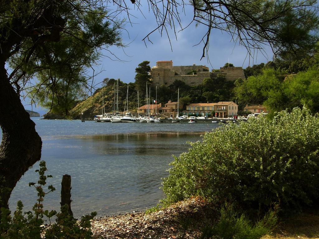 Ibis Golfe De Saint-Tropez Hotel Cogolin Eksteriør billede