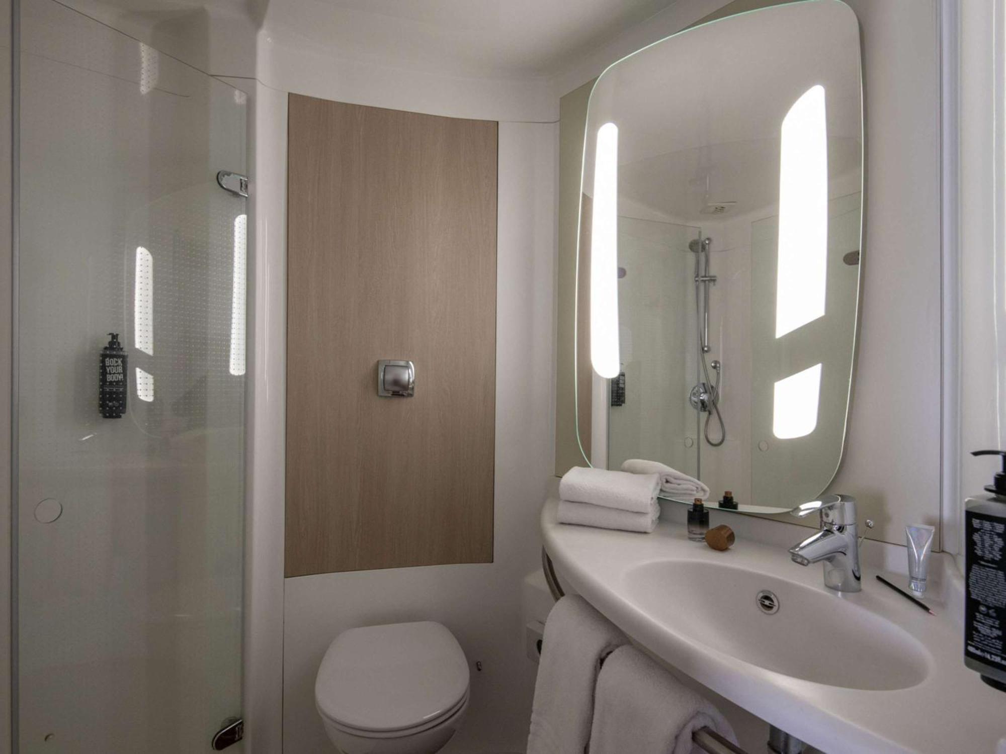 Ibis Golfe De Saint-Tropez Hotel Cogolin Eksteriør billede