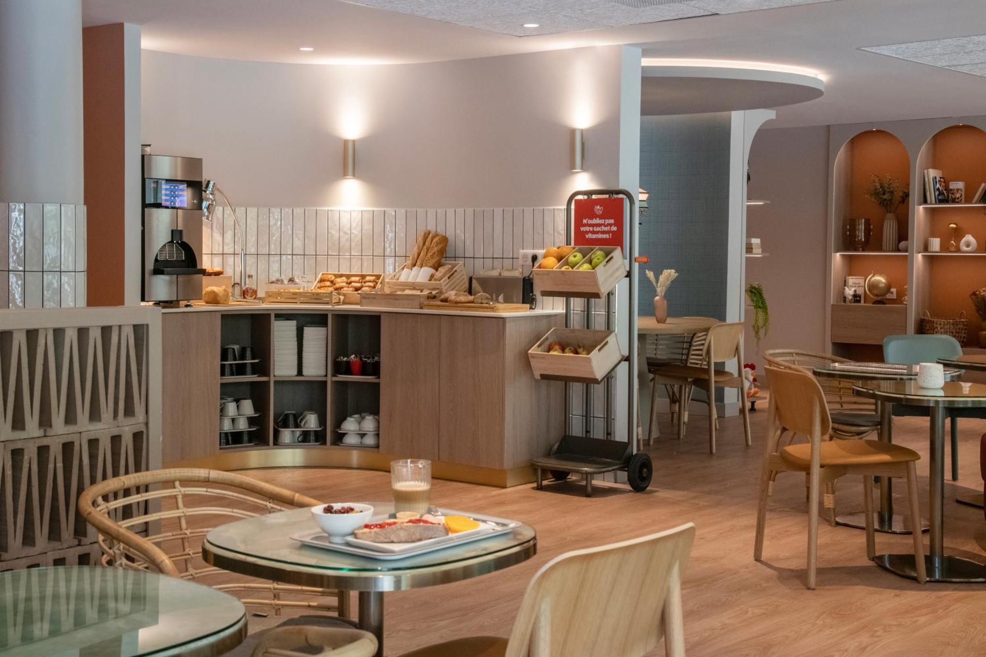 Ibis Golfe De Saint-Tropez Hotel Cogolin Eksteriør billede